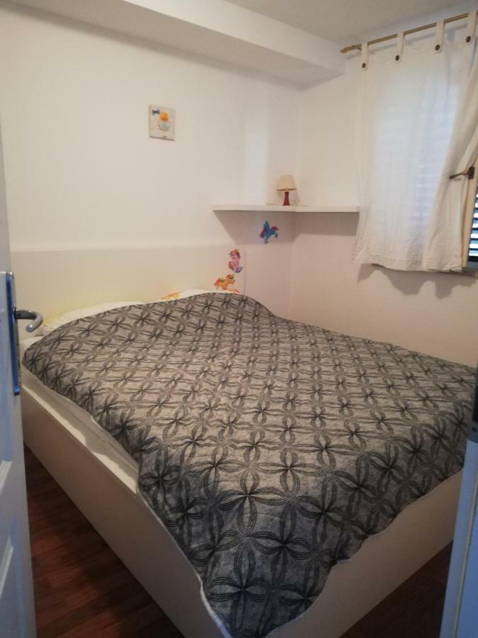 Apartman Natasa Mali Losinj Bagian luar foto